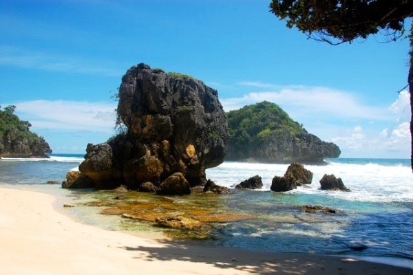 Indonesia 4th Most Beautiful Country According to Survey – indoBOOM